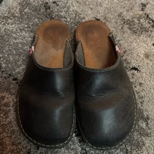 DUCKFEET l Blavand Clogs Mules  - Black Leather Slip On Shoes Slides US 9.5